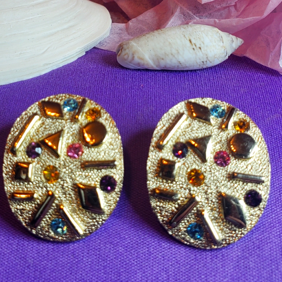 Vintage Sarah Coventry Clip On Earrings 15$